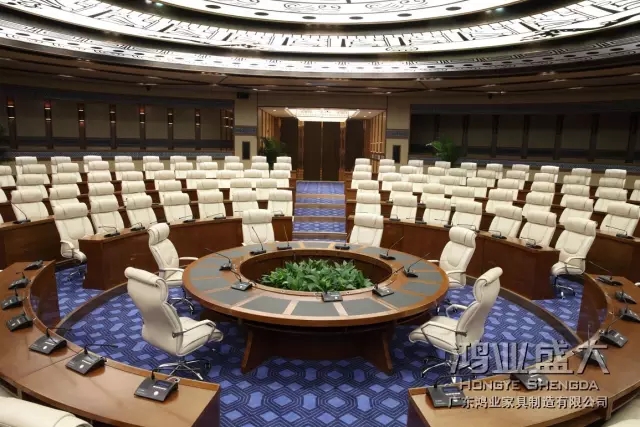 表面還采用優(yōu)質(zhì)天然環(huán)保油漆，無污染、無異味