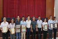 鶴山市召開2017質量強市工作會議，鴻業(yè)家具“質造”獲得表彰