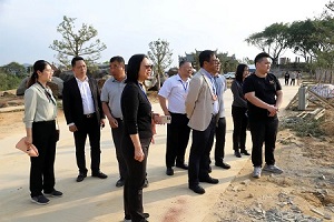 鶴山市政協(xié)黨組書記、主席馮偉華同志帶領(lǐng)各專委會主任一行赴鴻業(yè)集團調(diào)研工作
